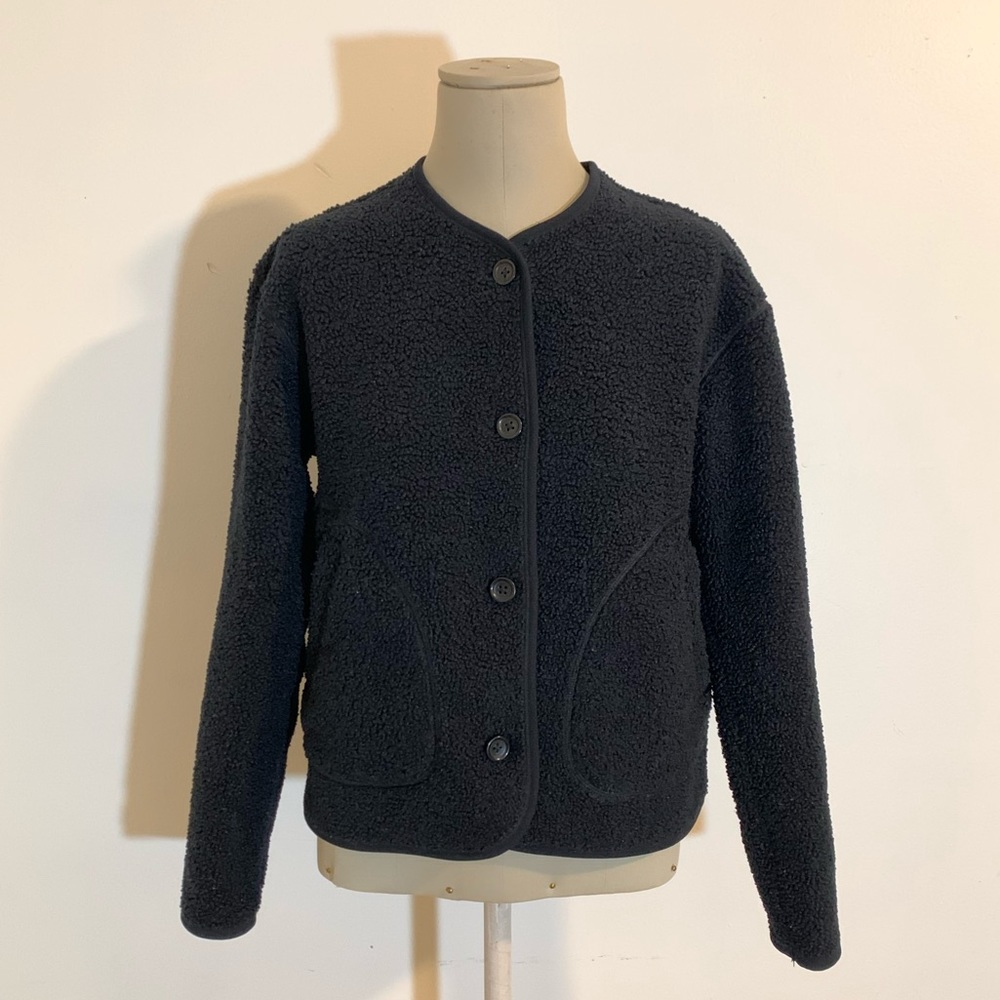 UNIQLO - Teddy Button Front Liner